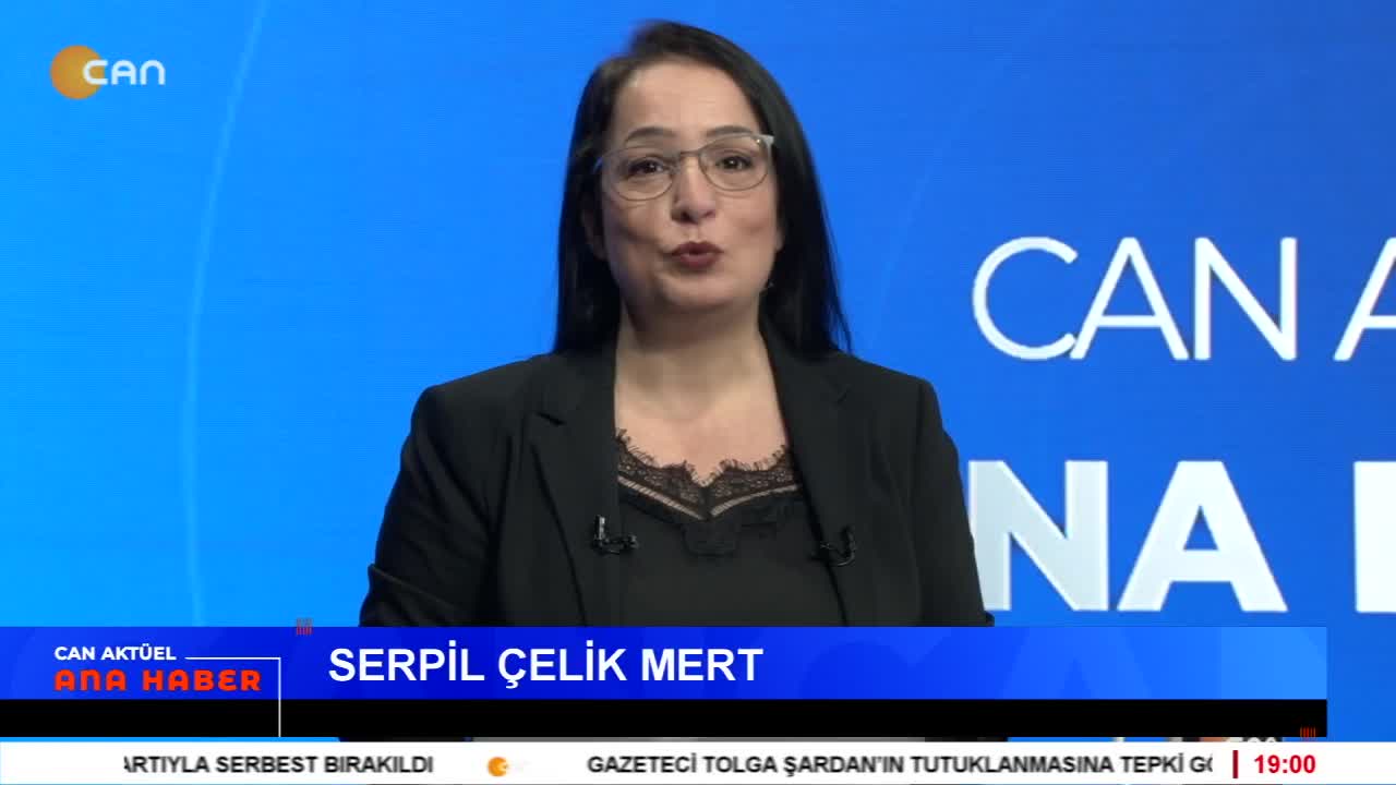 – Eğitimin Dinselleştirilmesi ve Buna Yönelik Tepkiler Sürüyor
– HEDEP Sözcüsü Ayşergül Doğan: Kobanê Kumpas Davası 7 Yıldır Süren Darbedir
– Hukukçulardan Çağrı: Atalay ve Kışanak Derhal Tahliye Edilmelidir
– Serpil Çelik Mert ile Can Aktüel Ana Haber’de