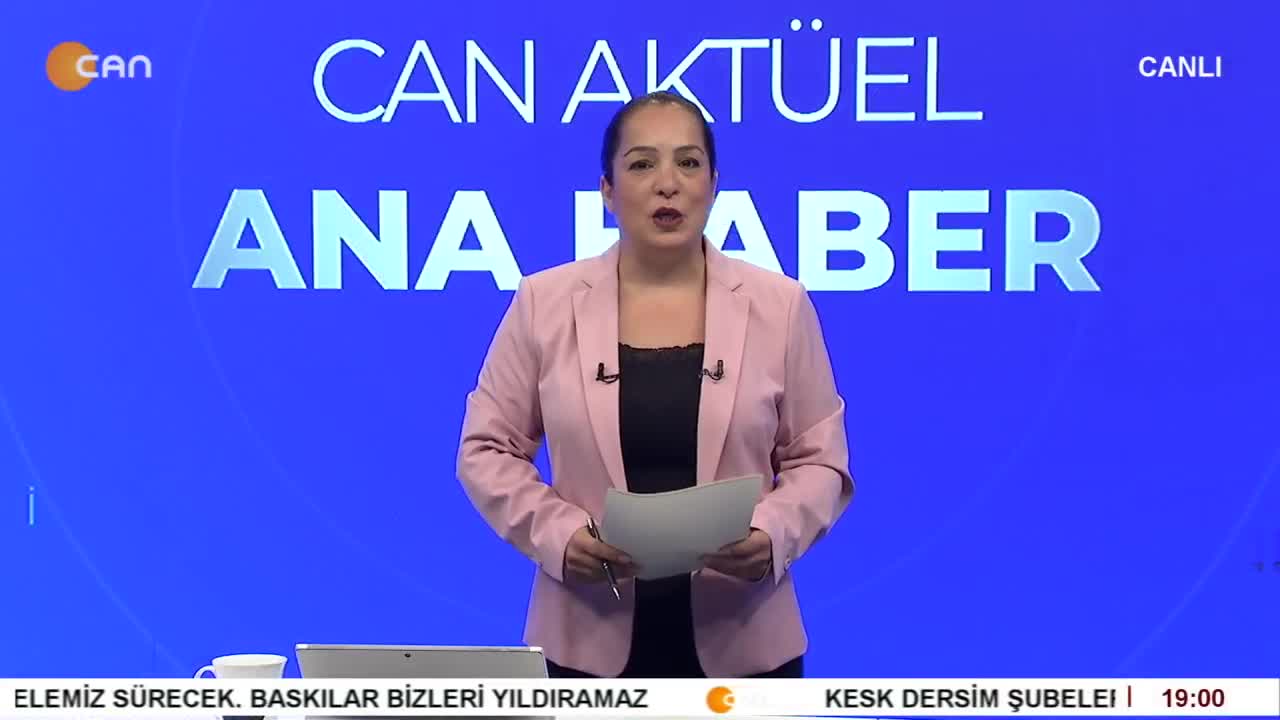 - Artivin Cankurtaran'a Orman Nöbetine Saldırı
- Dersim Ovacık'da Polis Şiddeti Protesto Edildi
- DİSK'den İstanbul'da ' Vergi Adaleti ' Eylemi
- Serpil Çelik Mert İle Can Aktüel Ana Haber Bugünklü Konuk DEM Parti İzmir Milletvekili İbrahim Akın - CANTV