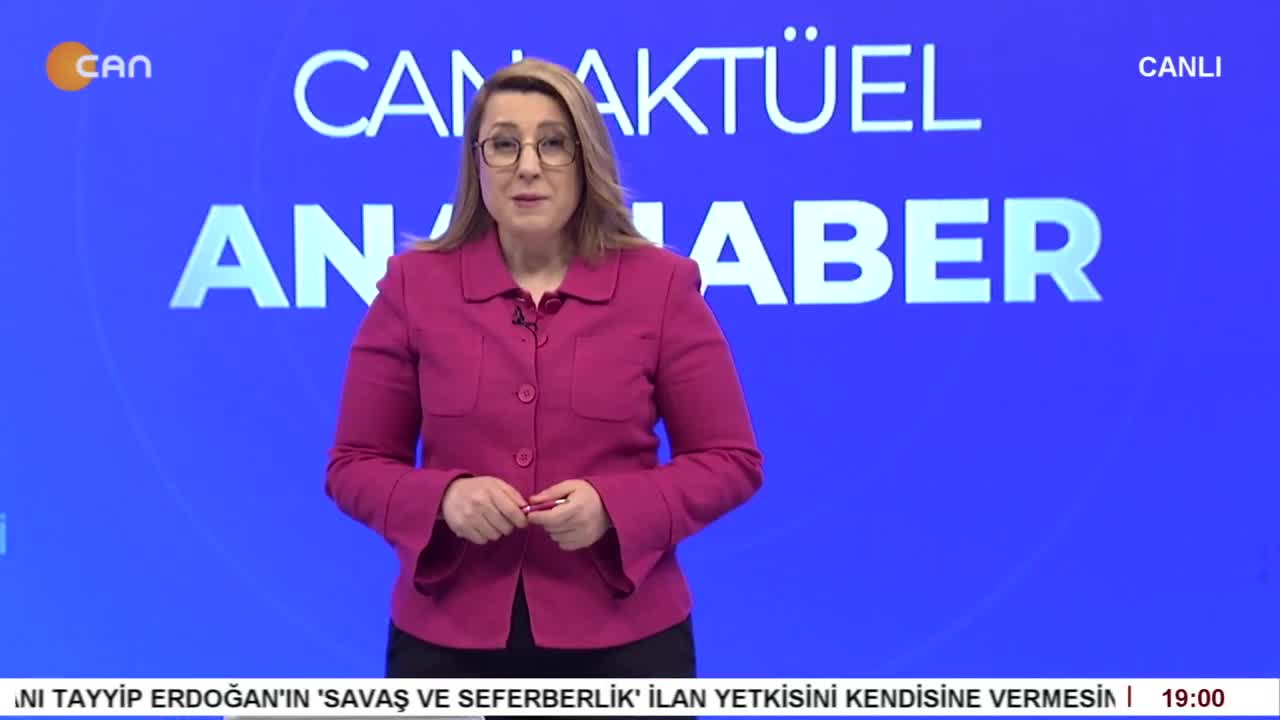 - Dersim'de Uyuşturucu Neden Yaygınlaştırılıyor? 
- Eren Odabaşı'nın Tahliyesine Karar Verildi 
- Suruç Katliamında Yitirilenler Anıldı 
- Cumartesi Anneleri'nin 1000. Buluşması 
- Elif Sonzamancı İle Can Aktüel Ana Haber'in Bugünkü Konuğu Dersim İHD Şube Yöneticisi Özgür Ateş. - CANTV