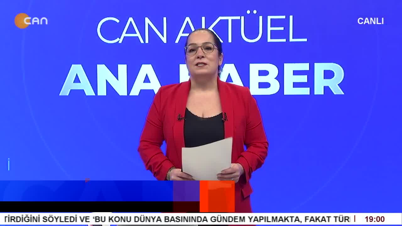 - DEM Parti Ve CHP'den Grup Toplantıları
- Rojava'dan Gelişmeler
- Konya'da Öğrencilere IŞİD Kostümü Giydirilip Ellerine Silah Verdiler
- Serpil Çelik Mert İle Can Aktüel Ana Haber - CANTV