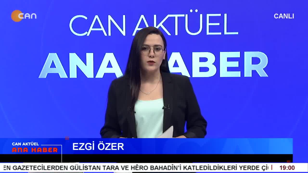 - İktidarın, Hacı Bektaş Veli Anma Etkinliğine Tepkiler Devam Ediyor
- Şahkulu Sultan Dergahı'nın Kız Öğrenci Yurdu Açıldı
- Süleymaniye'de 2 Kadın Gazetecinin Katledilmesine Tepkiler
- Nevşehir'de Amedspor Forması Giyen İşçiye Irkçı Saldırı
- Ezgi Özer İle Can Aktüel Ana Haber - CANTV