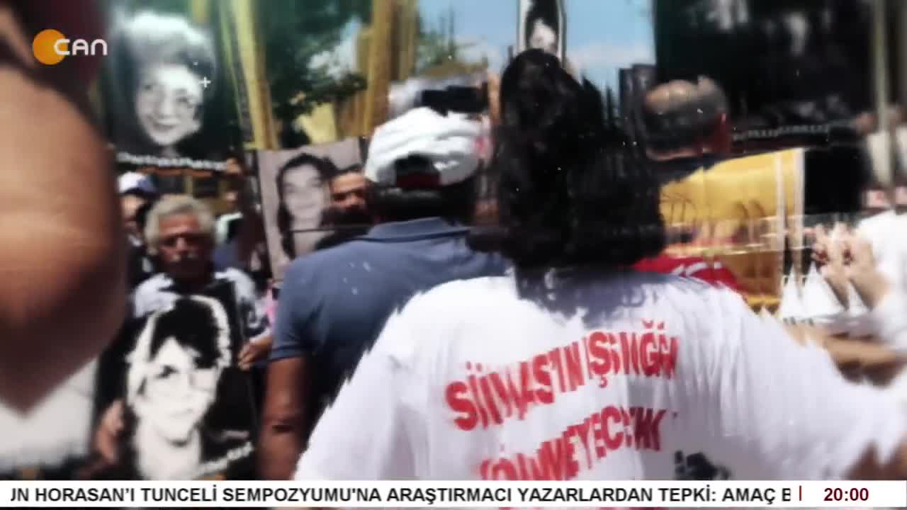 - Dersim'e Yönelik Asimilasyon Politikaları
- Hükümetin Düzenleyeceği Anadolu'nun Horosan'ı Tunceli Sepozyumu
- İbrahim Karakaya İle Canlar Divanı Programının Konukları Derviş Cemal Ocağı'ndan Menşure Doğan Ve Üryan Hızır Ocağı'ndan Veli Büyükşahin - CANTV