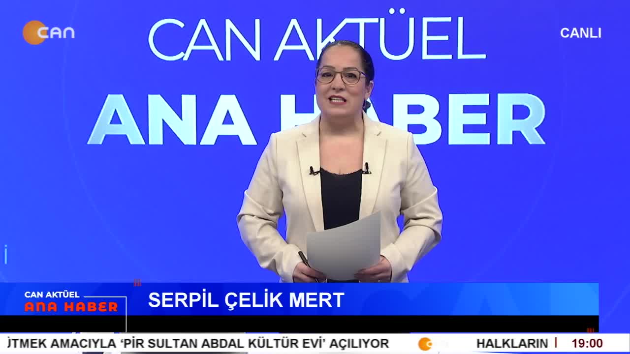 - Abdullah Zeydan'a 3 Yıl 9 Ay Hapis
- DEM Parti Ve CHP'den Grup Toplantıları
- Çözüm Süreci Tartışmaları Devam Ediyor
- Kadınlar 'Aile Yılını' Değerlendirdi
- Suriye'de Alevi Katliamına Tepki
- Serpil Çelik Mert İle Can Aktüel Ana Haber - CANTV