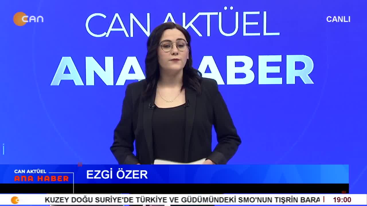 - Suriye Ve Türkiye'deki Alevilerin Sorunlarına İlişkin Panel
- Akdeniz Belediyesi'ne Kayyum Girişimi
- DEM Parti İmralı Heyeti, Figen Yüksekdağ'ı Ziyaret Etti
- Termik Santral Elbistan'ı Zehirlemeye Devam Ediyor
- Ezgi Özer İle Can Aktüel Ana Haber - CANTV