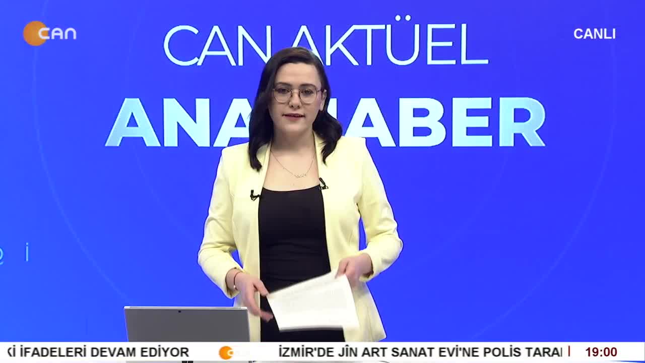 - Van Büyükşehir Belediyesi'ne Kayyum Atandı
- Cumartesi Anneleri Rıdvan Karakoç'un Akıbetini Sordu
- Kadına Yönelik Şiddet Ve Katletme Artıyor
- PSAKD Altınova Şube Yöneticisi Tuğba Dibek Çalışmalarını Anlattı
- Ezgi Özer İle Can Aktüel Ana Haber - CANTV